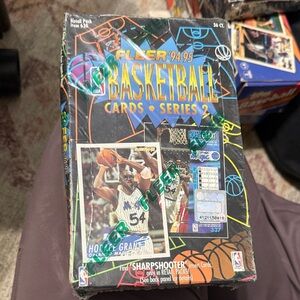 Sealed unopened fleer basketball cards